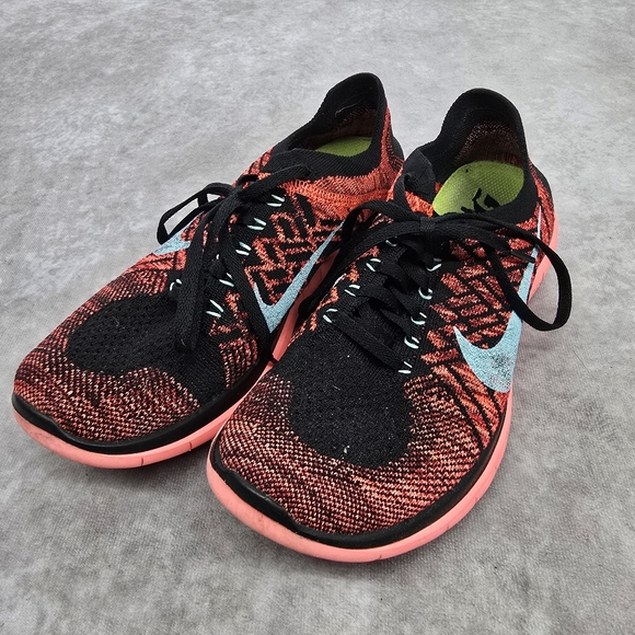 Nike Running 4.0 Flynit Barefoot Ride Running Shoes - Picture 1 of 10